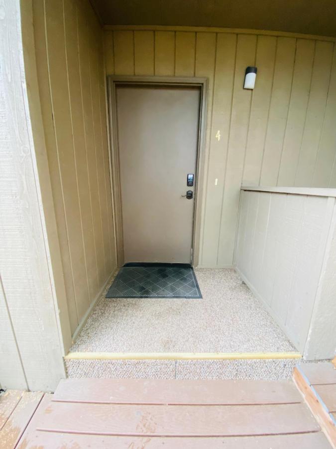 Beautiful 2 Bedroom 1 Bath Apartment With Private Garage Anchorage Eksteriør bilde