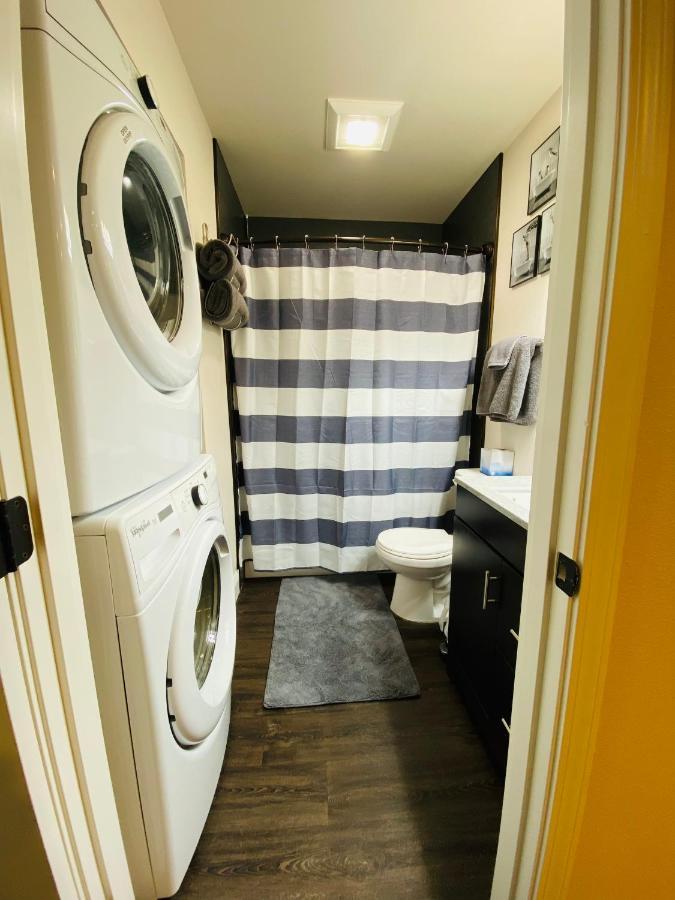 Beautiful 2 Bedroom 1 Bath Apartment With Private Garage Anchorage Eksteriør bilde
